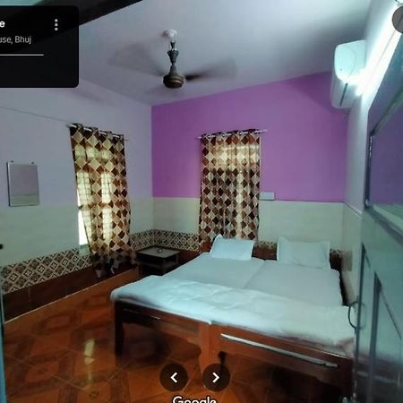 City Guest House Bhuj Exteriör bild